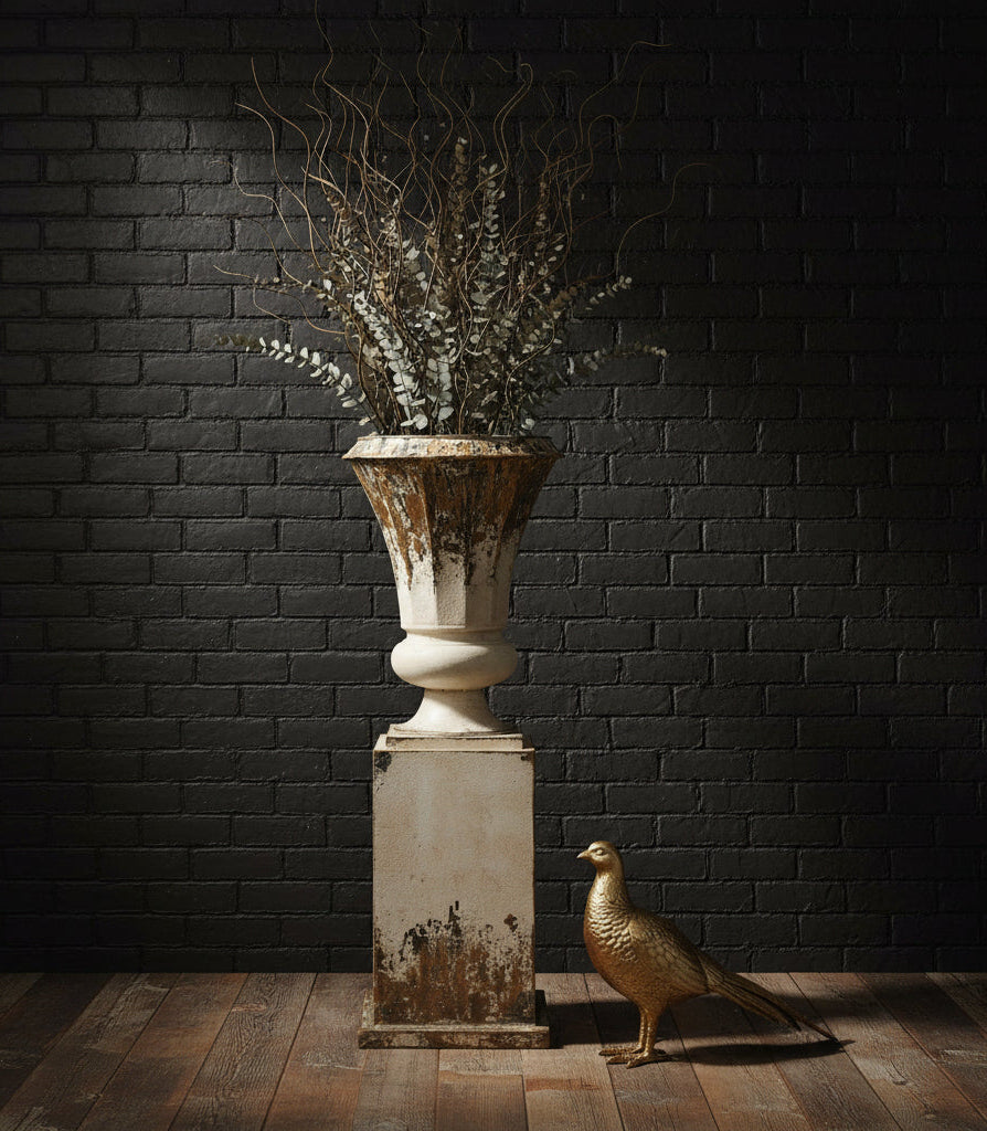 32in White and Gold Washed Metal Urn on Stand- (𝐏𝐢𝐜𝐤-𝐔𝐩 𝐎𝐧𝐥𝐲)