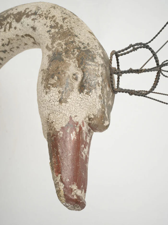 Old World Magnesia Crowned Wall Swan