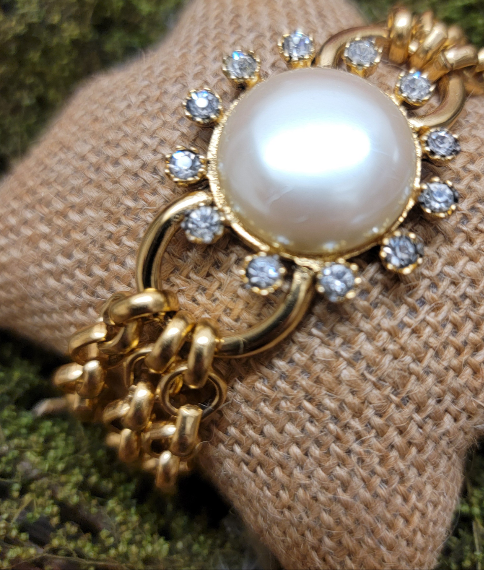 Extravagance 3-Strand Link Bracelet Style BP3131 - Yochi NY