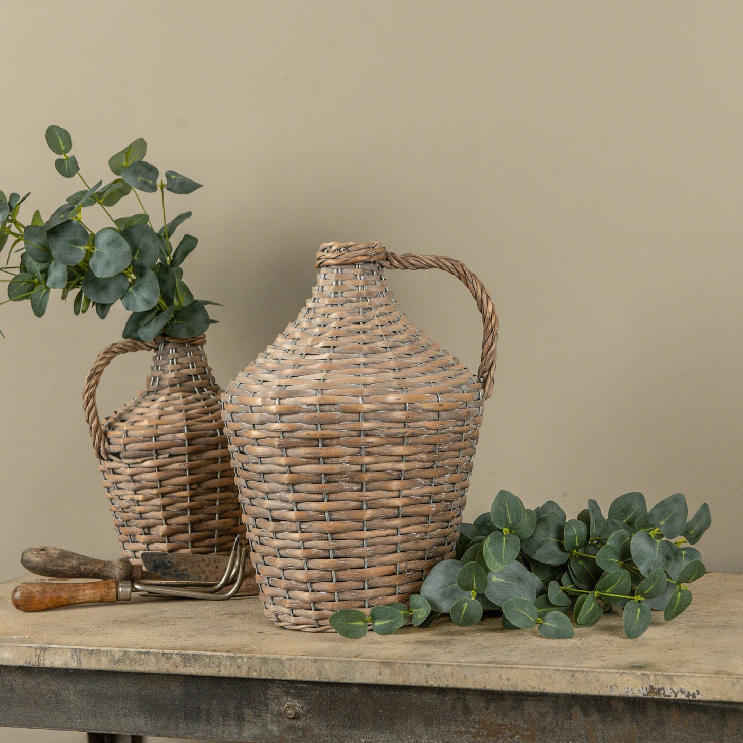 13.75" WOVEN JUG W/ HANDLE