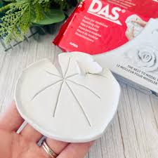 White - DAS Air Dry Modeling Clay
