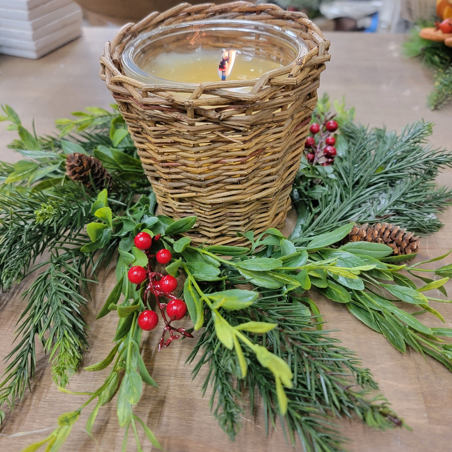 14in Pine & Boxwood Candle Ring with Berries