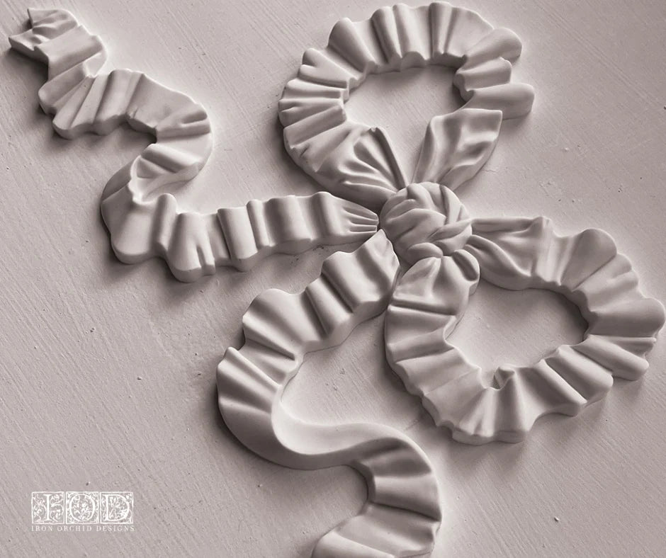 Bows (𝗨𝘀𝗲𝗱 - 𝗟𝗶𝗸𝗲 𝗡𝗲𝘄) - IOD Decor Mould