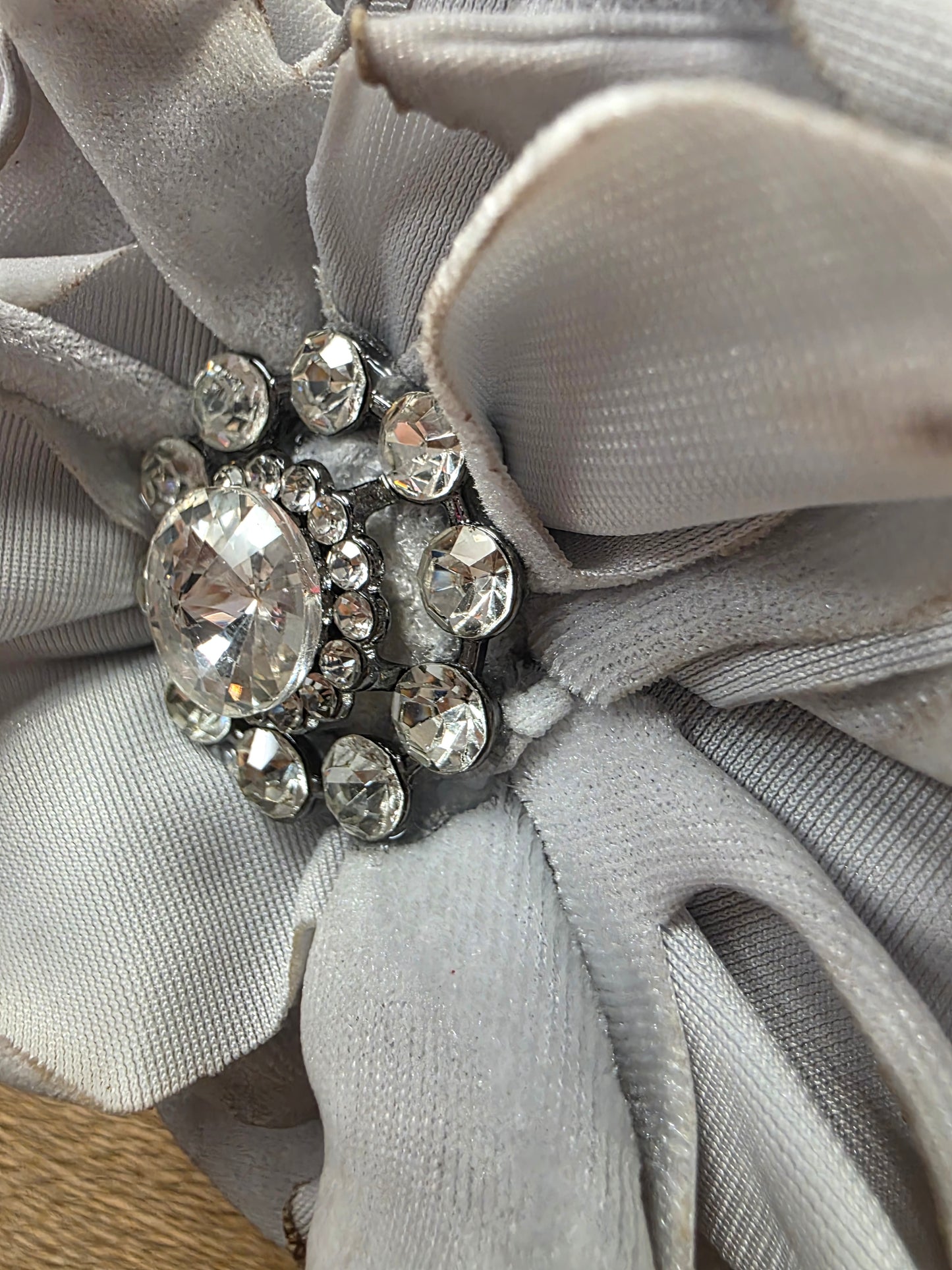 Fabric Hand-cut Floral Brooch - Distressed Grey