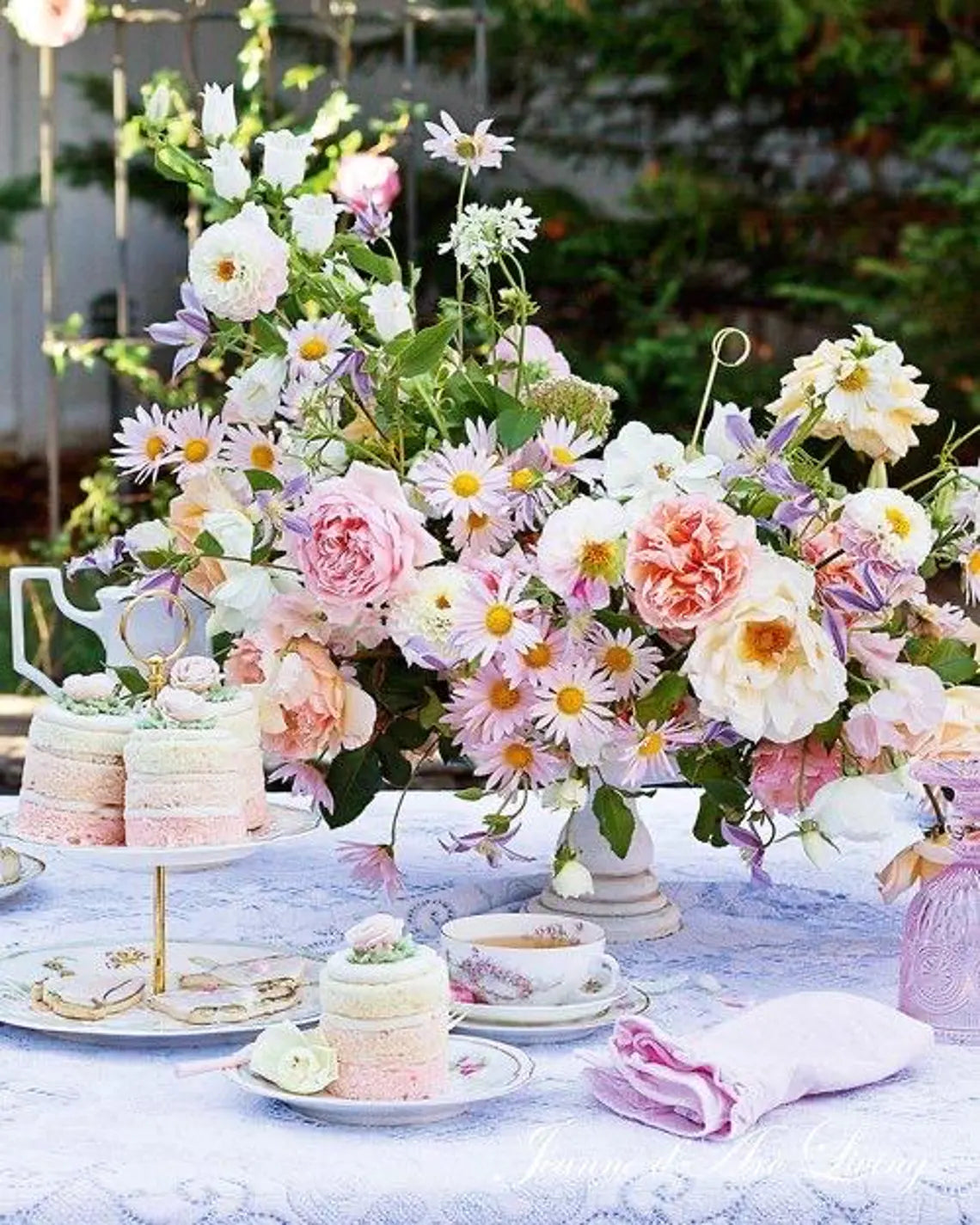 Jeanne D' Arc Living Magazine - 2025 Issue 4