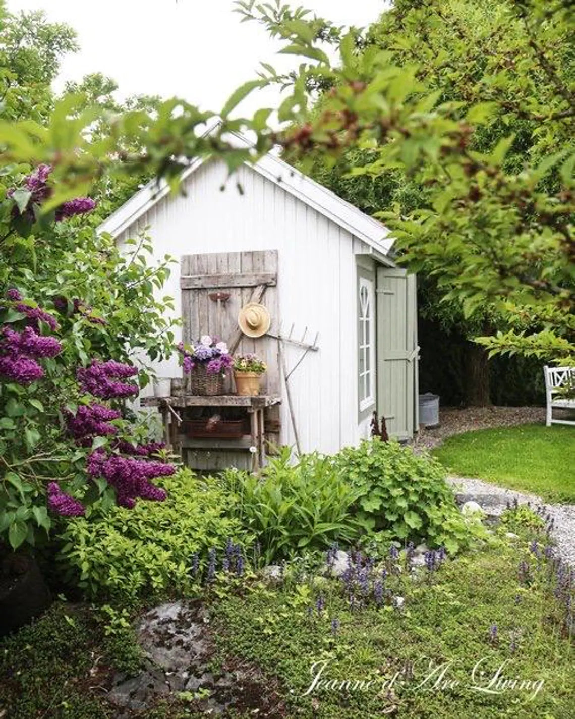 Jeanne D' Arc Living Magazine - 2025 Issue 4