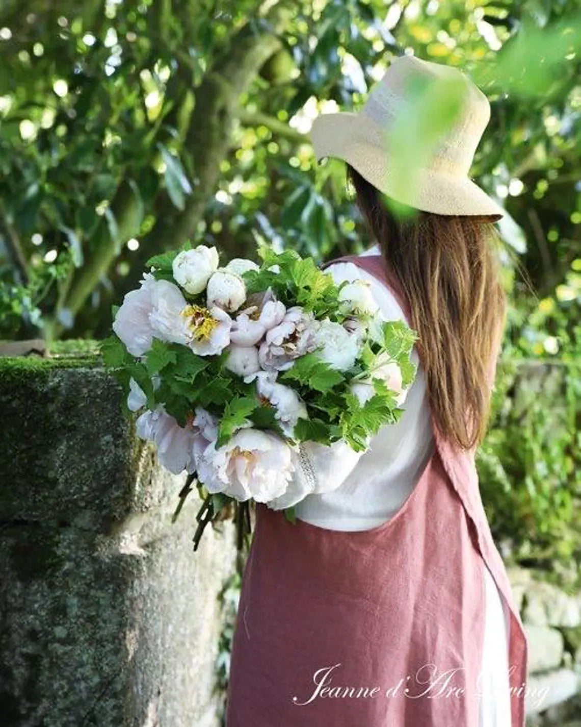 Jeanne D' Arc Living Magazine - 2025 Issue 4