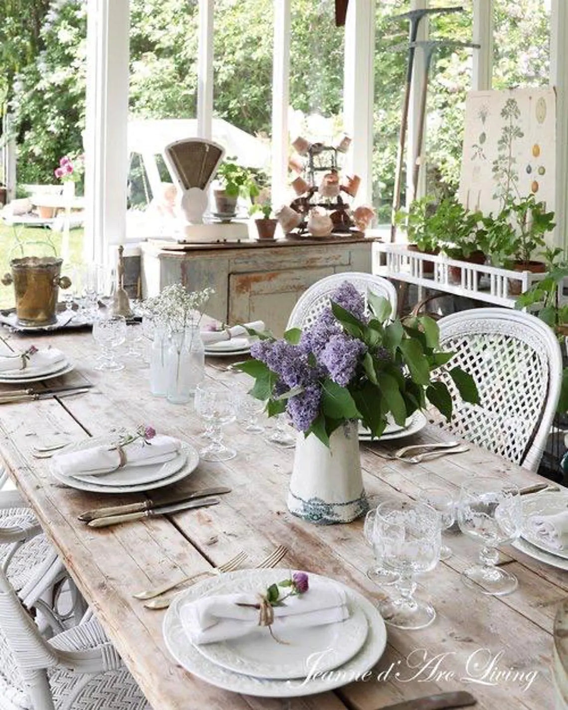 Jeanne D' Arc Living Magazine - 2025 Issue 4