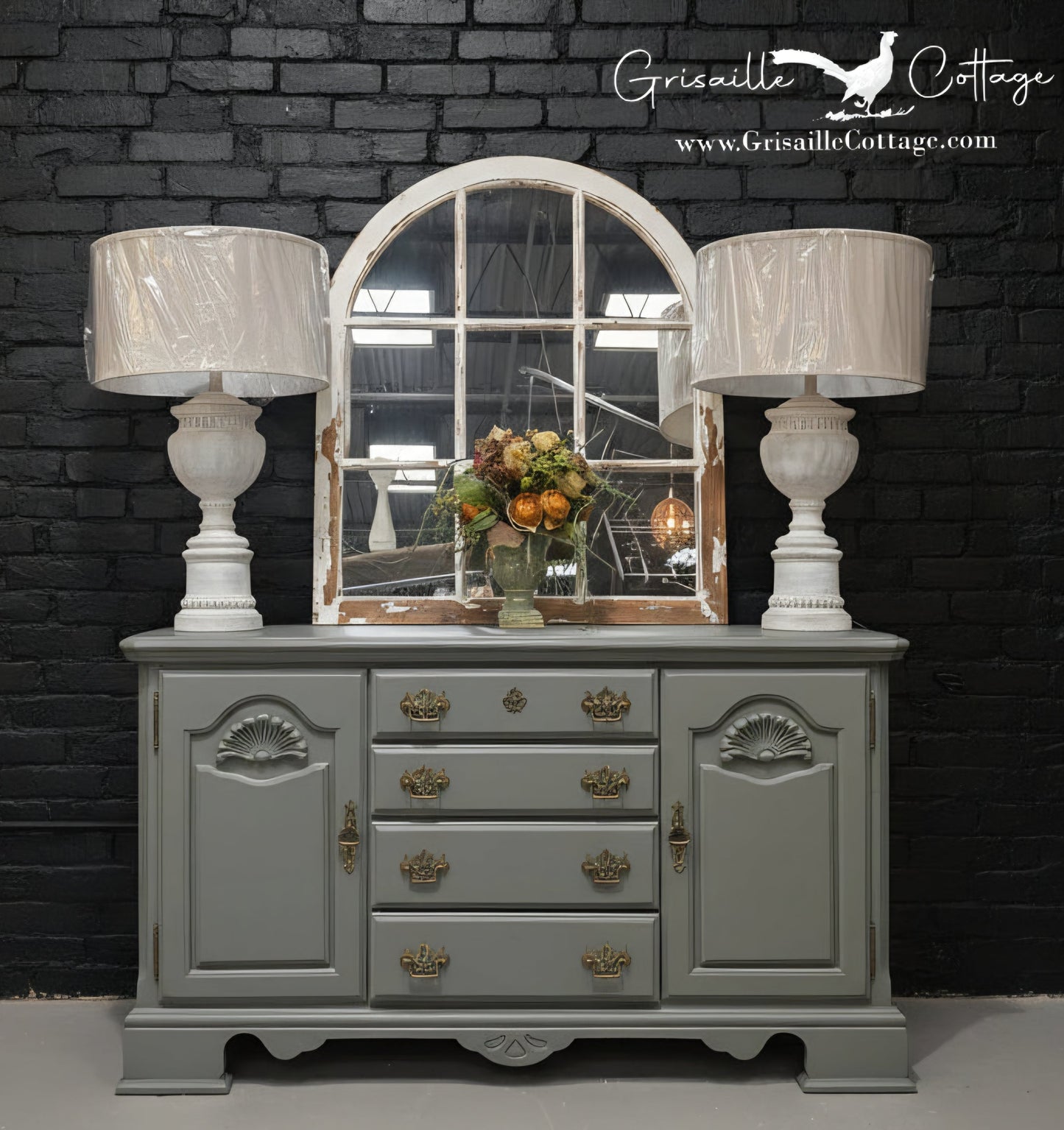 Everett Dresser / Sideboard
