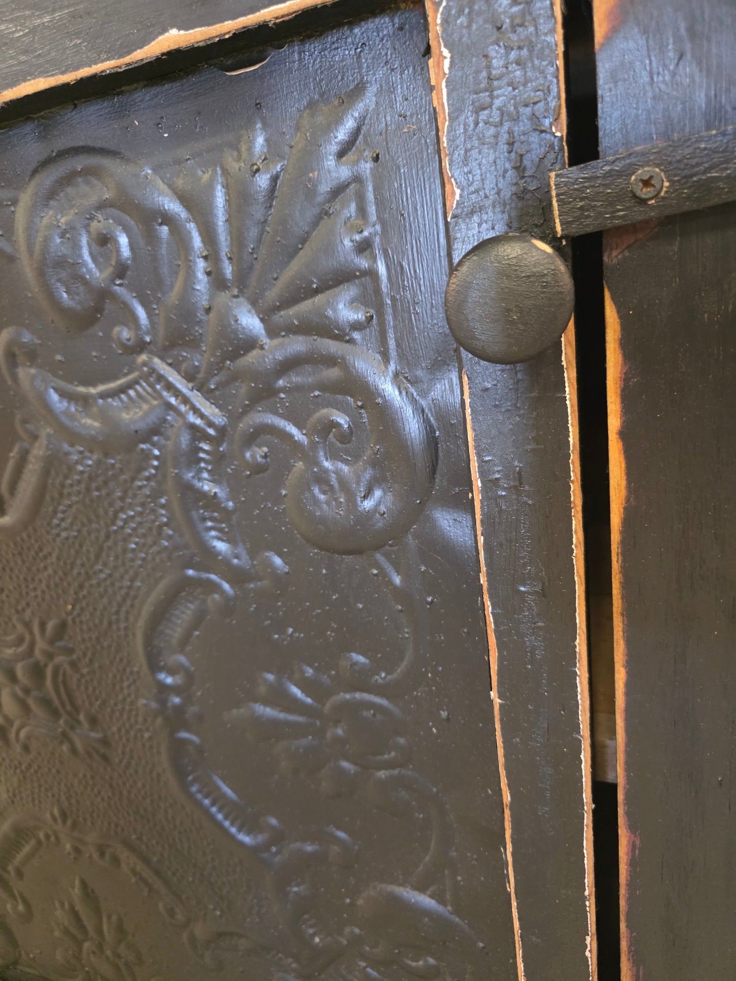 Vintage Pie Hutch - (𝐏𝐢𝐜𝐤-𝐔𝐩 𝐎𝐧𝐥𝐲)