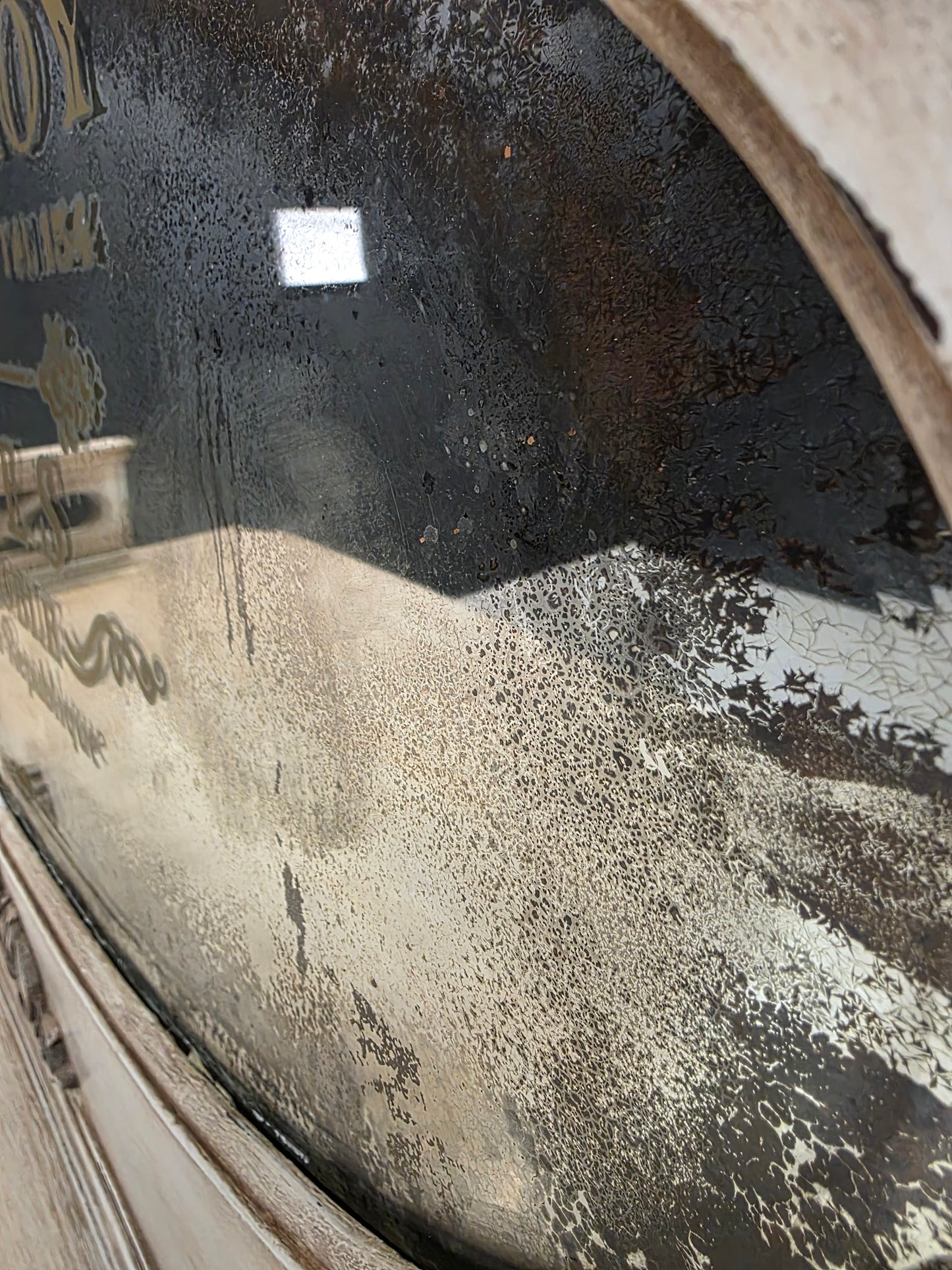 Antique Sideboard Old World Shabby Finish  - (𝐏𝐢𝐜𝐤-𝐔𝐩 𝐎𝐧𝐥𝐲)