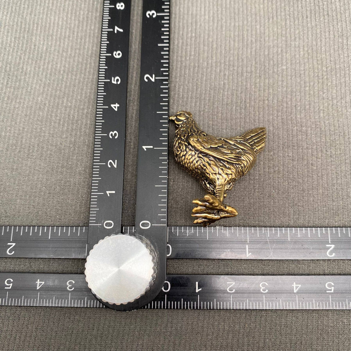 Hen Bronzed Trinket 68453