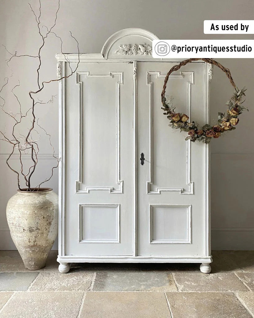 Old White - Annie Sloan Chalk Paint
