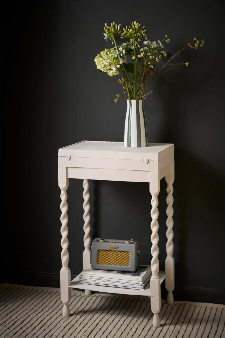 Rococo White - Annie Sloan Chalk Paint