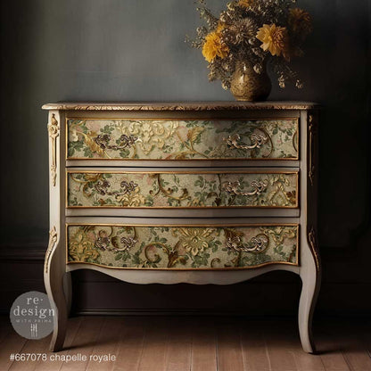 Chapelle Royale 19.5" x 30" - Decoupage Tissue Paper
