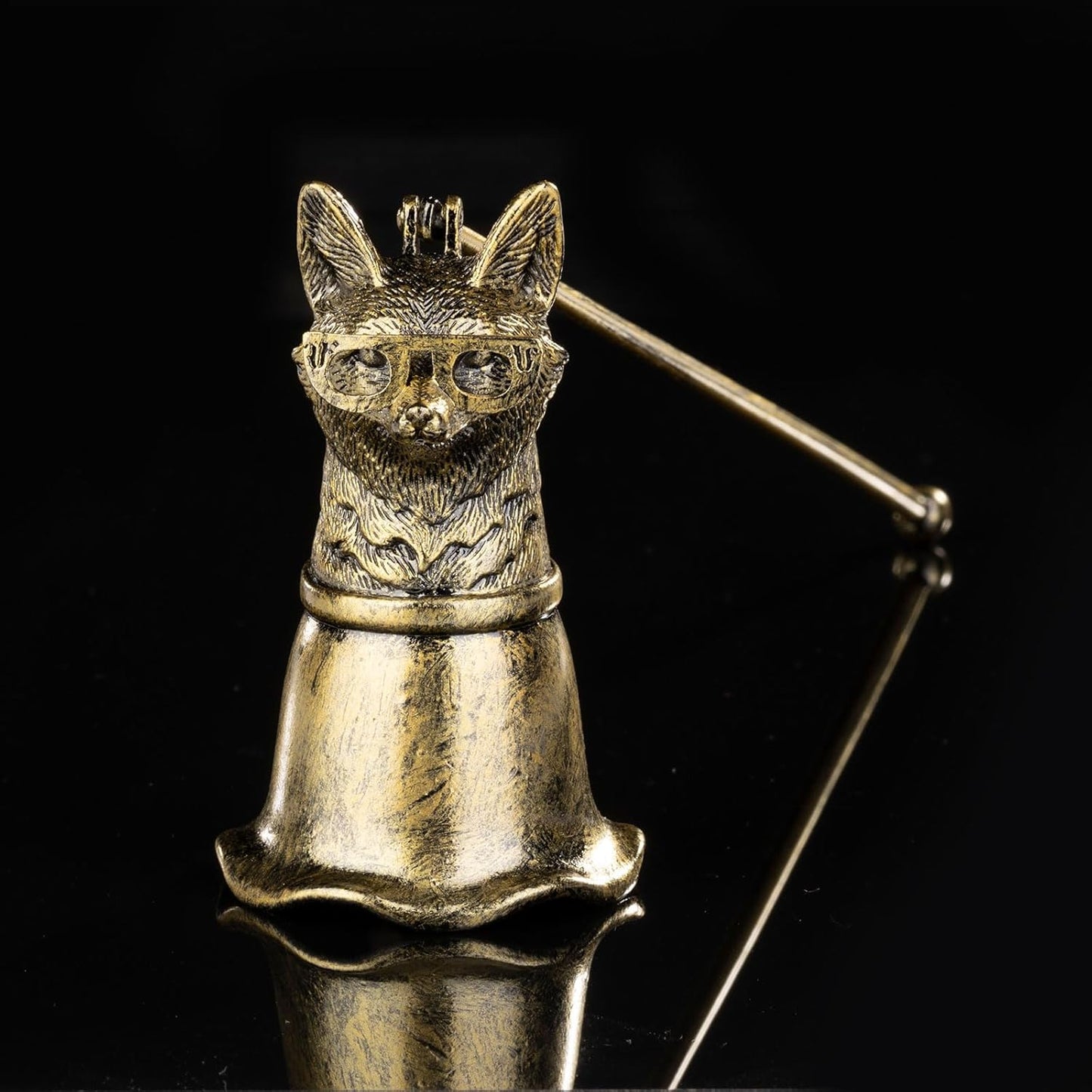 Aged Bronzed Look Candle Snuffer