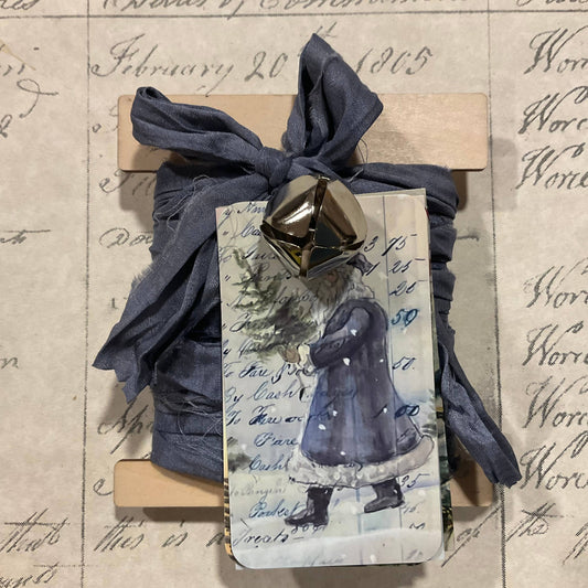 Slate Blue Santa 6-Tag & Ribbon Set