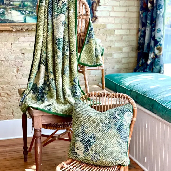 Hand Women Patina Vie Throw - Edge Lime Green