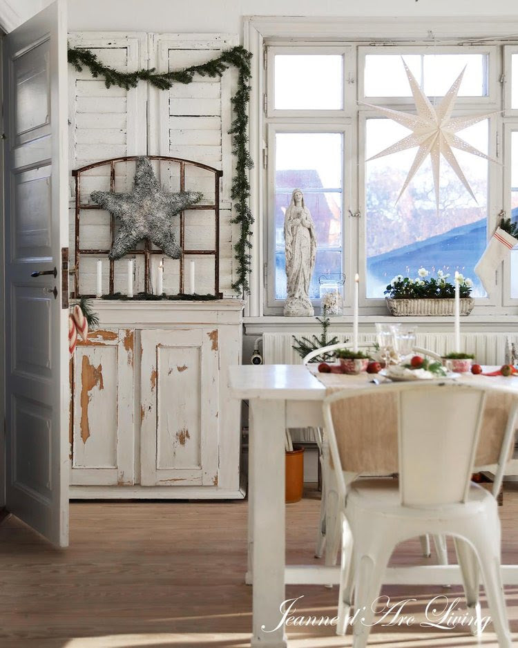 Jeanne D' Arc Living Magazine - 2025 Christmas Issue