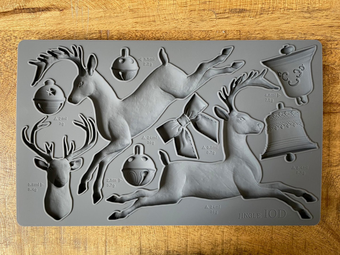 Jungle - IOD Decor Mould 2022