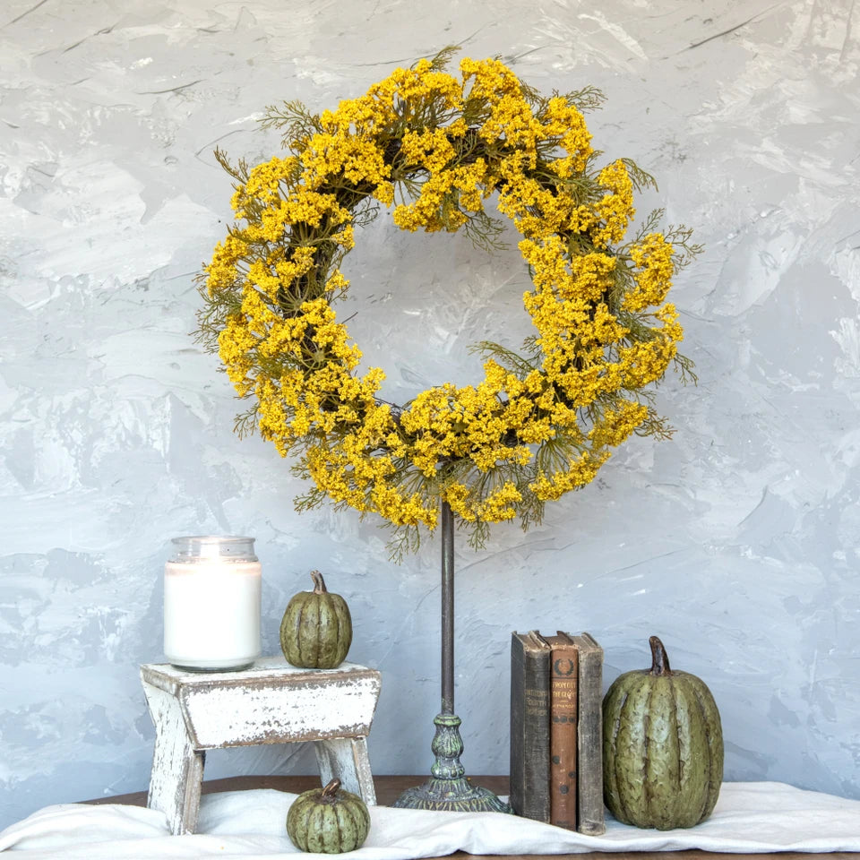 18" Gold Queen Anne Lace Wreath