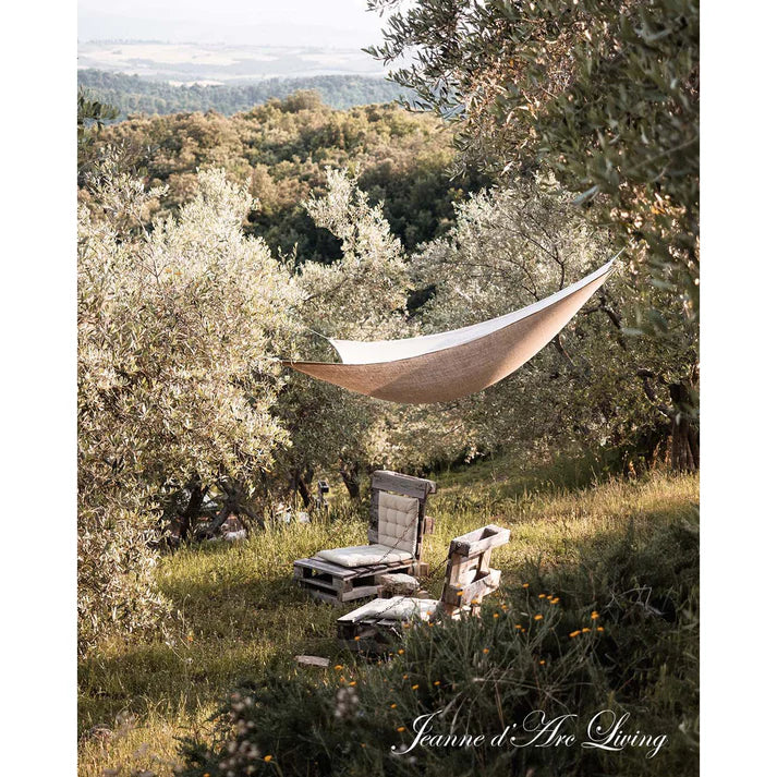 Jeanne D' Arc Living Magazine - 2025 Issue 5