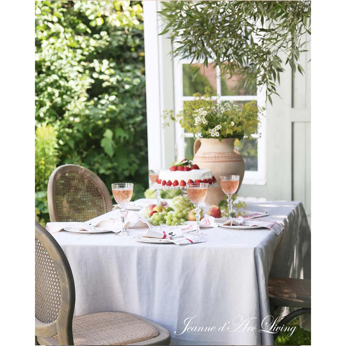 Jeanne D' Arc Living Magazine - 2025 Issue 5