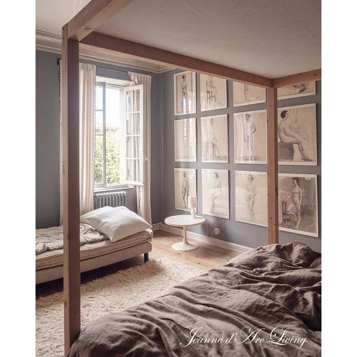 Jeanne D' Arc Living Magazine - 2025 Issue 5