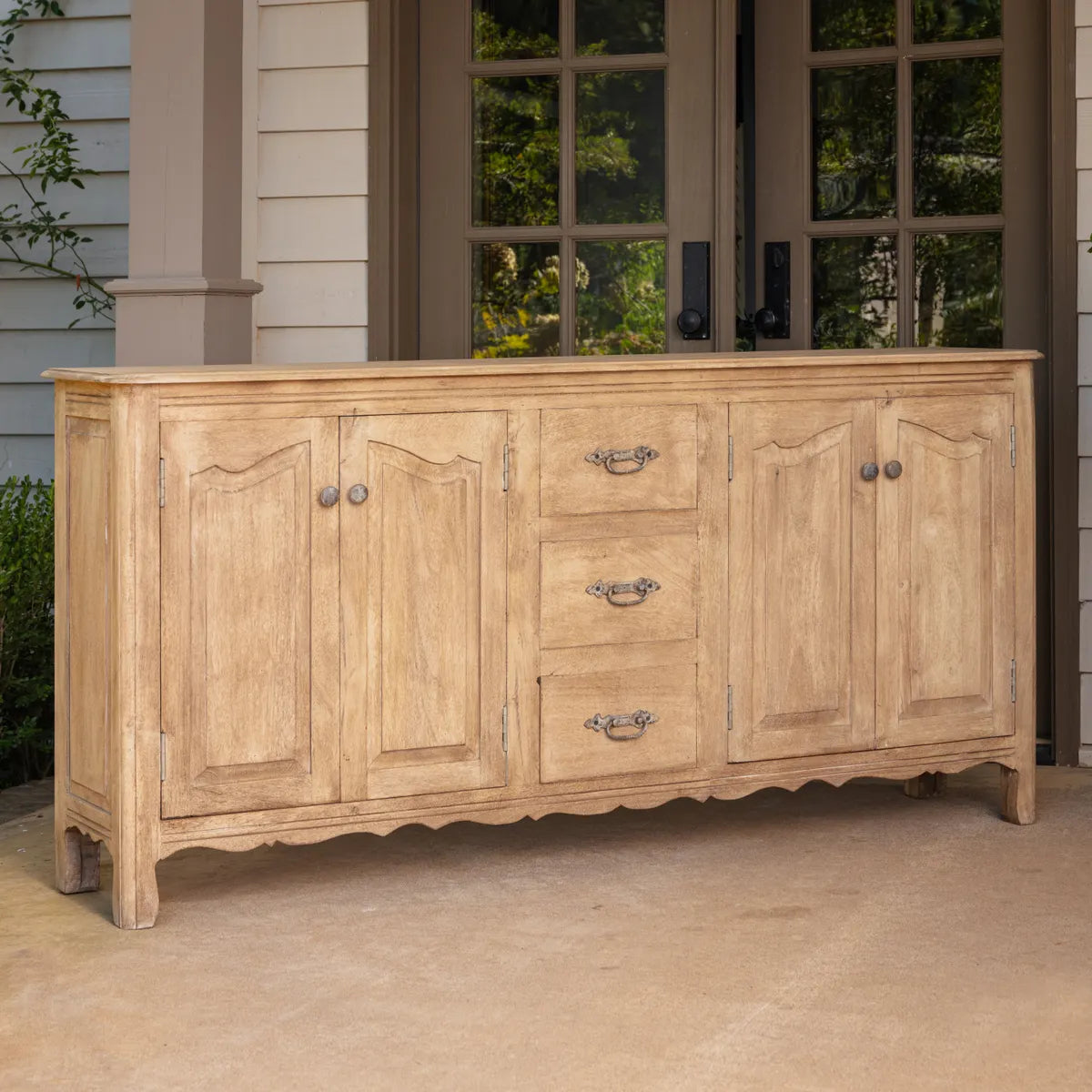 Provence Sideboard - (𝐏𝐢𝐜𝐤-𝐔𝐩 𝐎𝐧𝐥𝐲)
