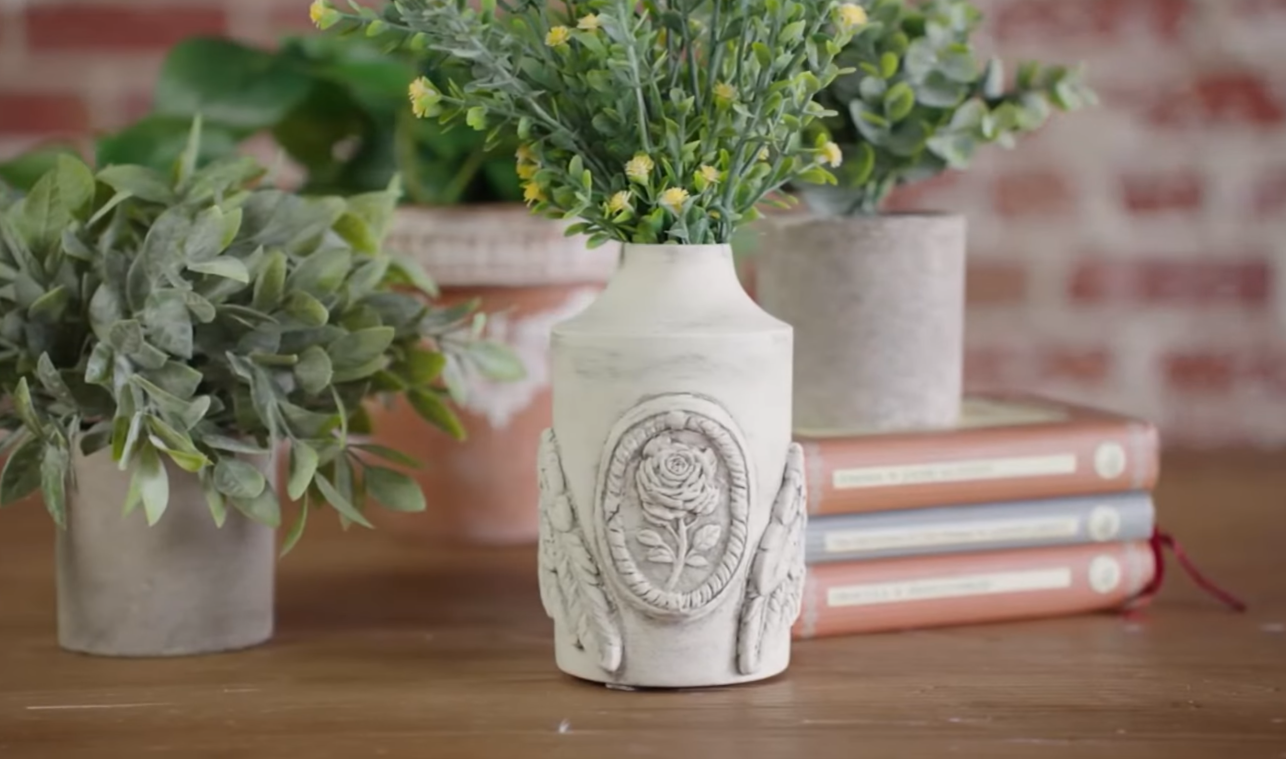 Heraldry - IOD Decor Mould