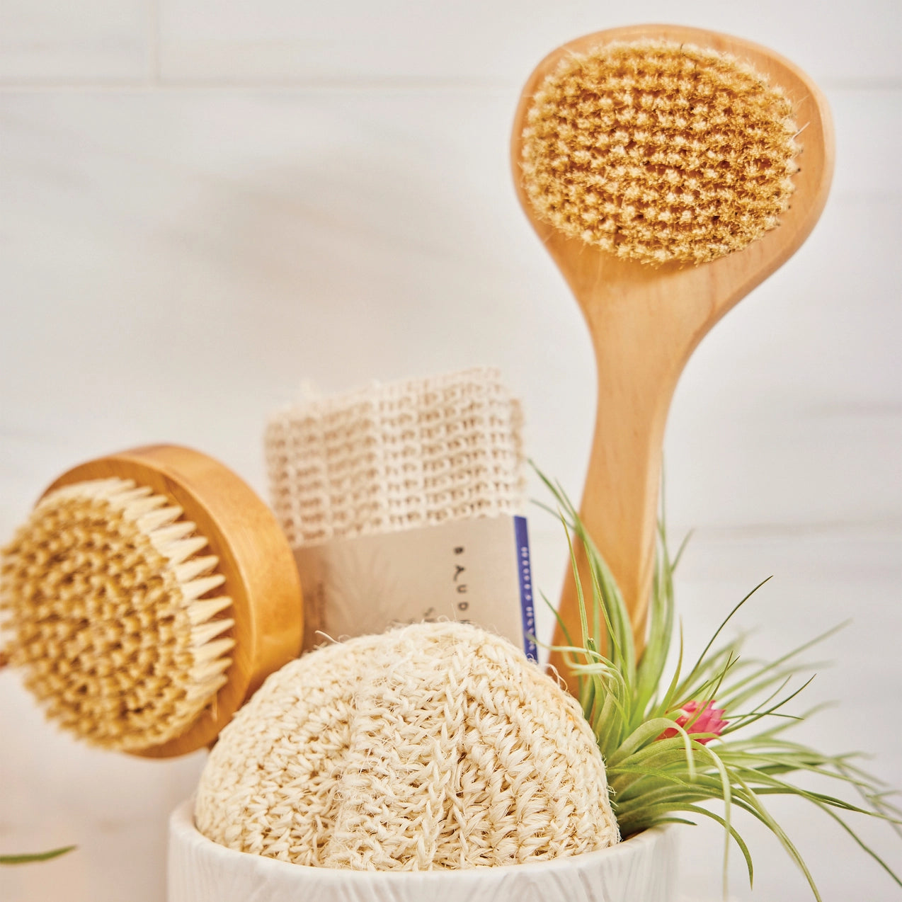 Cedar Bath Brush 10in