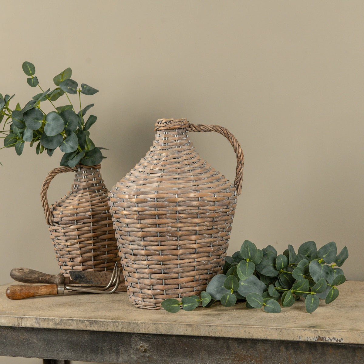 13.75" WOVEN JUG W/ HANDLE