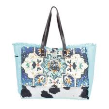 Chroma Celeste Weekender Bag - Myra Bag