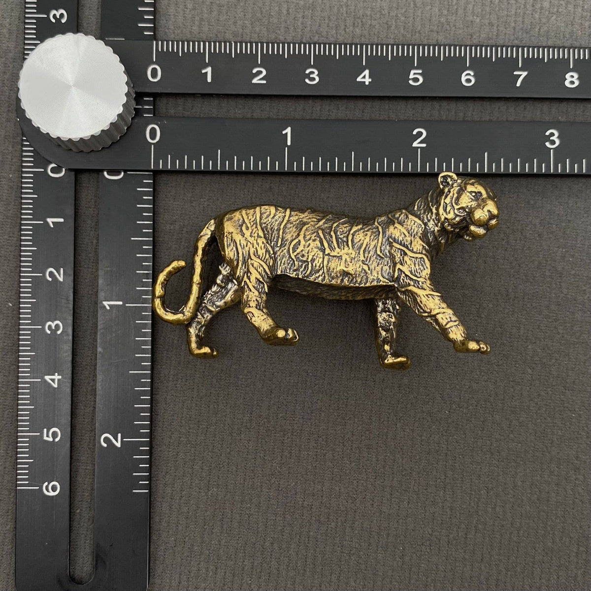 Tiger Bronzed Trinket 66390