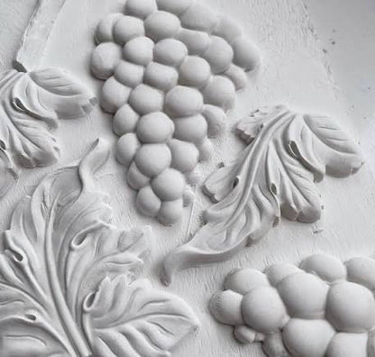 Grapes (Used, Like New) - IOD Decor Mould