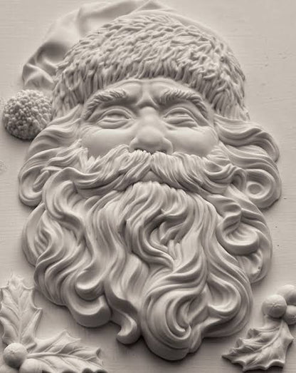 Saint Nick (𝗨𝘀𝗲𝗱 - 𝗟𝗶𝗸𝗲 𝗡𝗲𝘄) - IOD Decor Mould