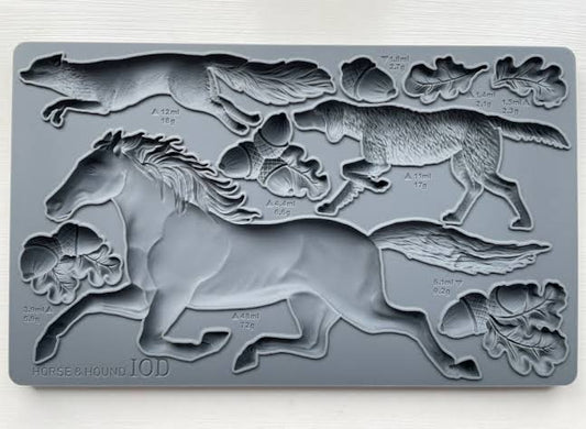 Horse & Hound  (𝗨𝘀𝗲𝗱 - 𝗟𝗶𝗸𝗲 𝗡𝗲𝘄) - IOD Decor Mould
