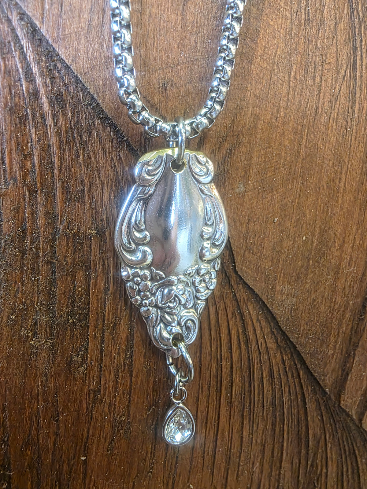 Baroque Rose Spoon Crystal Drop Necklace GSN06