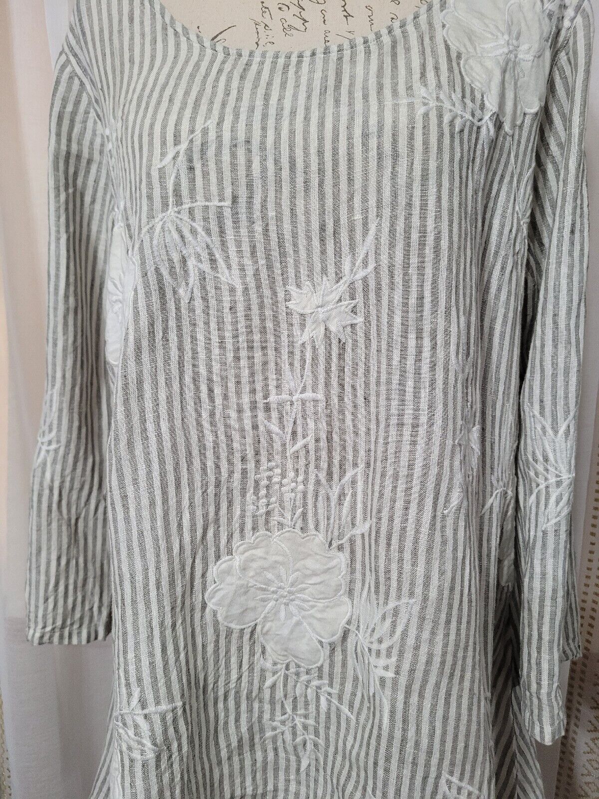 Heart's Desire Clothing - Grey Striped, Applique, Linen Tunic